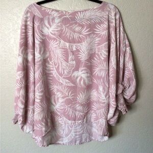 Elegant Mauve and White Leaf Print Blouse